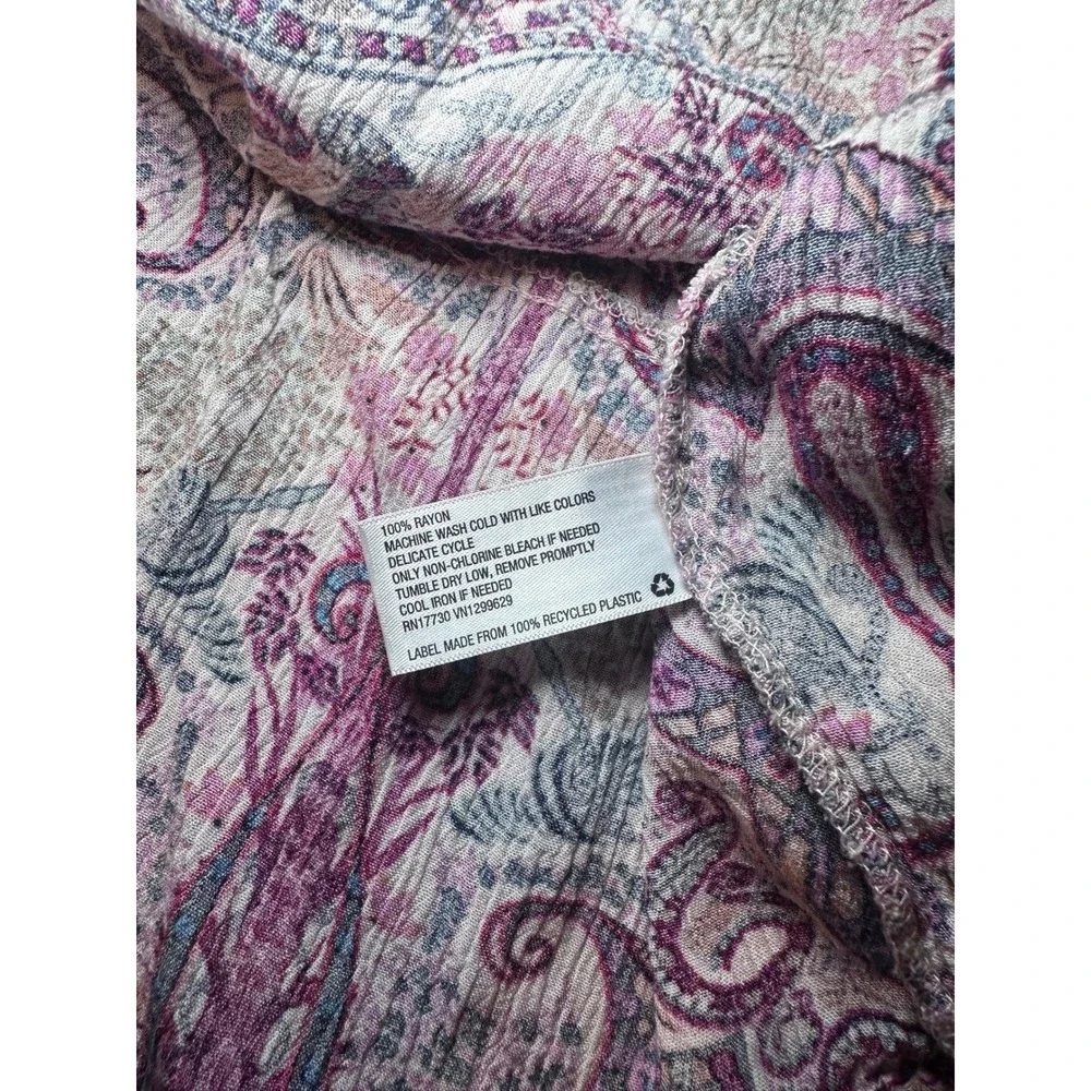 Knox Rose vibrant paisley